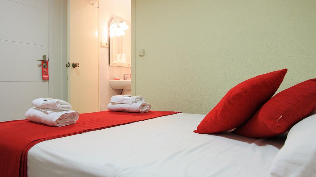 Ch Antonio Hotel Madrid Exterior photo